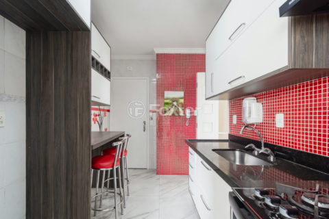 Image 30 - 1039255