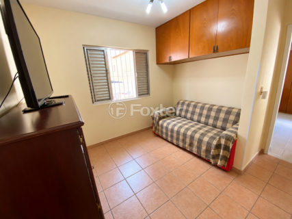 Image 35 - 1039256