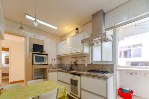 Image 33 - 1039257