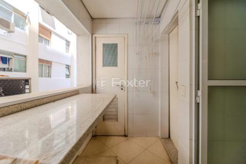 Image 34 - 1039257