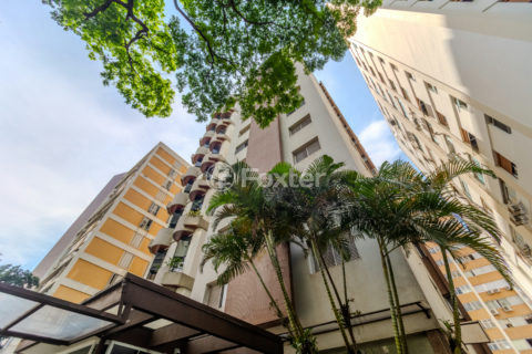 Image 40 - 1039257