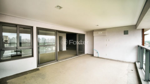 Image 4 - 1039266