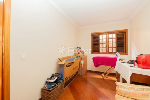 Image 8 - 1039271