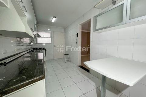 Image 10 - 1039276