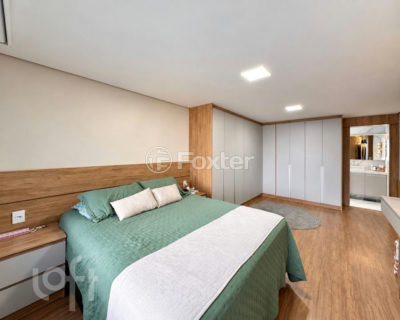 Image 10 - 1039282