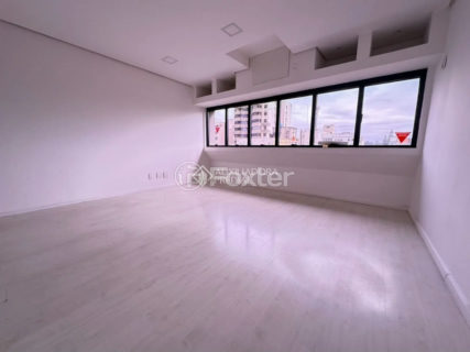Image 7 - 1039286