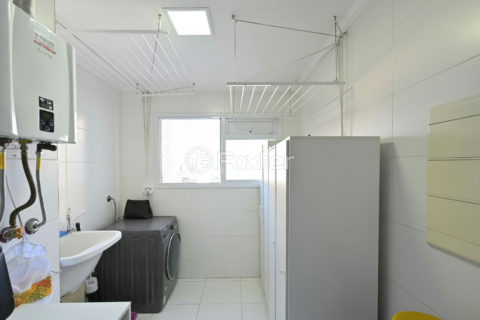 Image 30 - 1039307