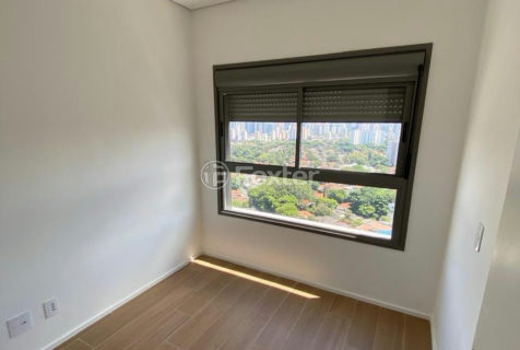 Image 7 - 1039384