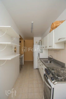 Image 8 - 1039391