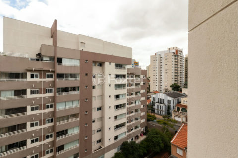 Image 30 - 1039405