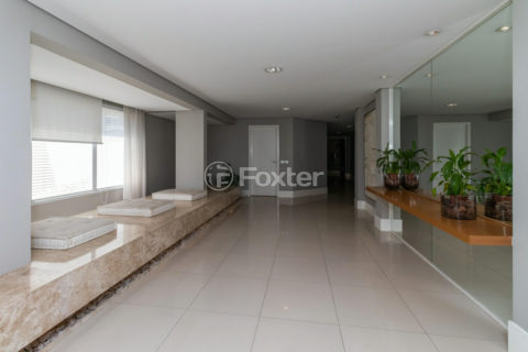 Image 74 - 1039405