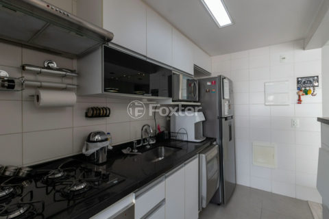 Image 11 - 1039405