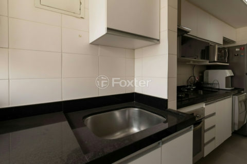 Image 33 - 1039405