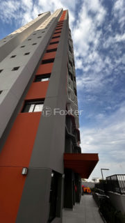 Image 17 - 1039491