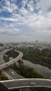 Image 4 - 1039491