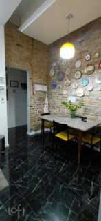 Image 32 - 1039495