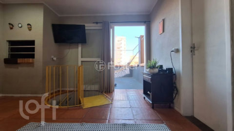 Image 1 - 1039497
