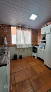 Image 4 - 1039497
