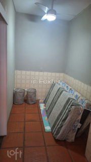 Image 8 - 1039497