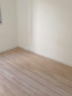 Image 3 - 1039559
