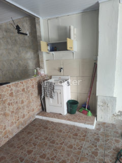 Image 4 - 1039587