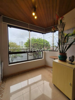 Image 3 - 1039592