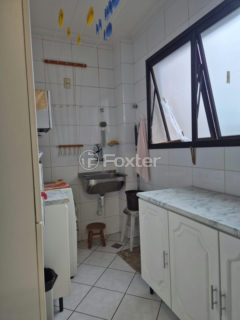 Image 21 - 1039592
