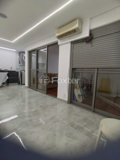 Image 32 - 1039595