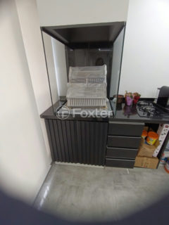 Image 33 - 1039595