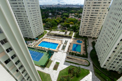 Image 30 - 1039600