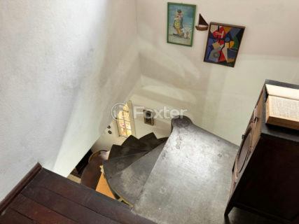 Image 34 - 1039604