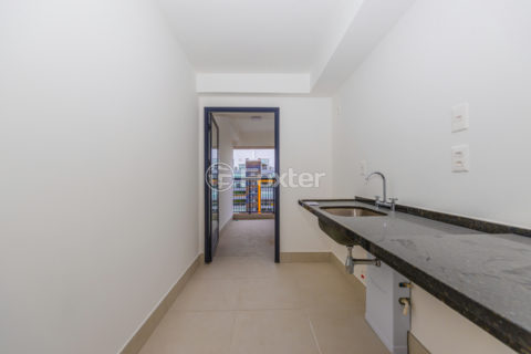 Image 10 - 1039616