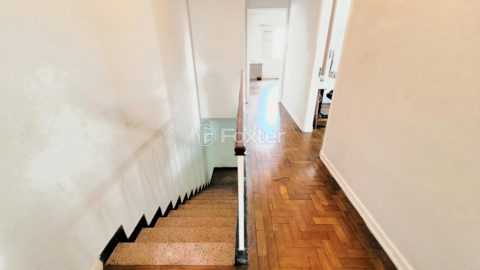 Image 30 - 1039618