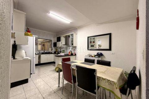 Image 11 - 1039622