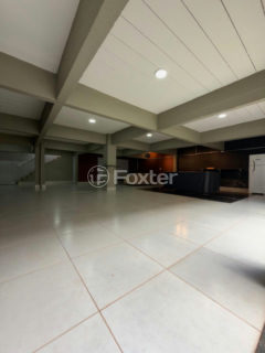 Image 4 - 1039625