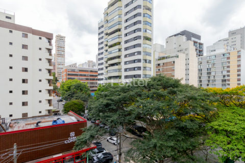 Image 2 - 1039636