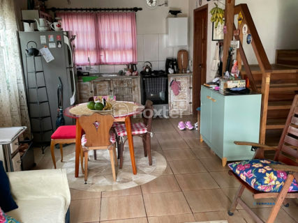 Image 6 - 1039653