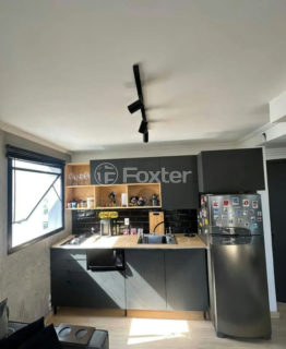Image 3 - 1039688