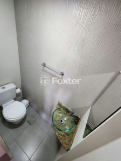 Image 11 - 1039691