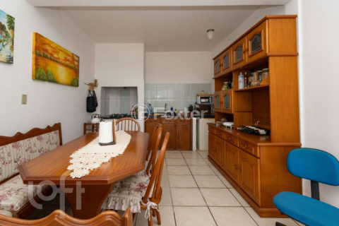 Image 34 - 1039696