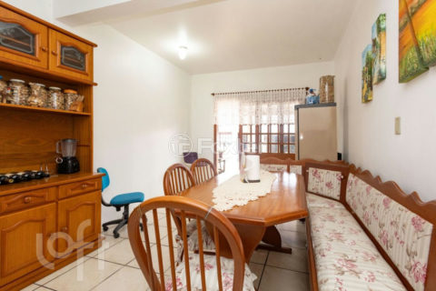 Image 35 - 1039696
