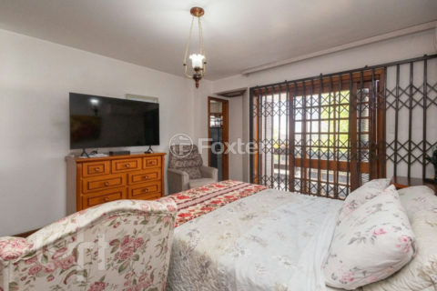 Image 7 - 1039696