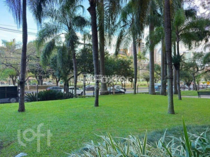 Image 8 - 1039699