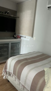 Image 8 - 1039712