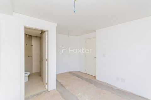 Image 21 - 1039737