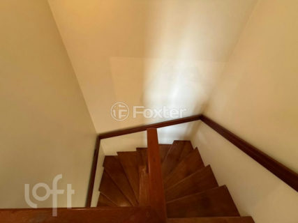 Image 6 - 1039746