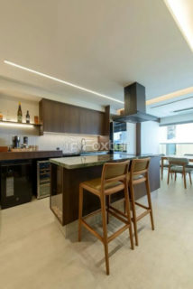 Image 3 - 1039801