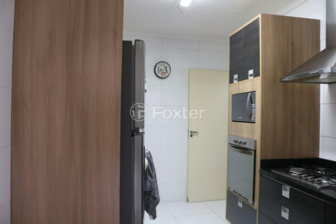 Image 11 - 1039831