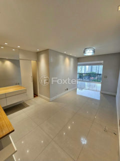 Image 4 - 1039858