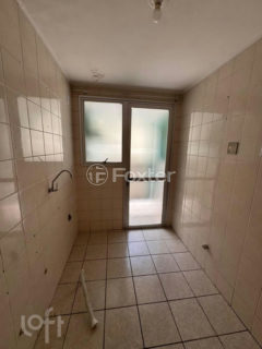 Image 2 - 1039875